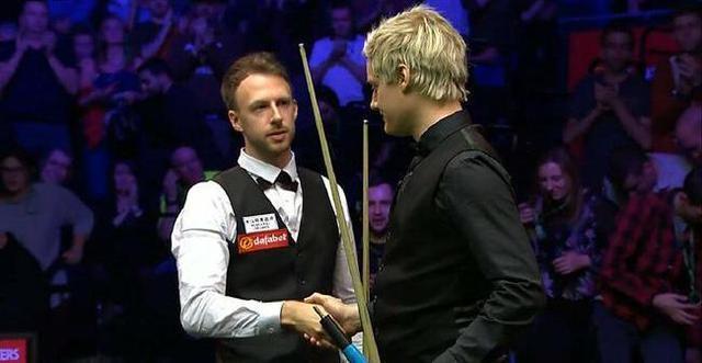 队报：德尚指控诽谤他和本泽马有矛盾的记者，本周四已开庭