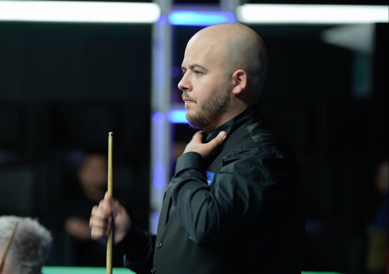 甚至陷入没 甚至陷入没