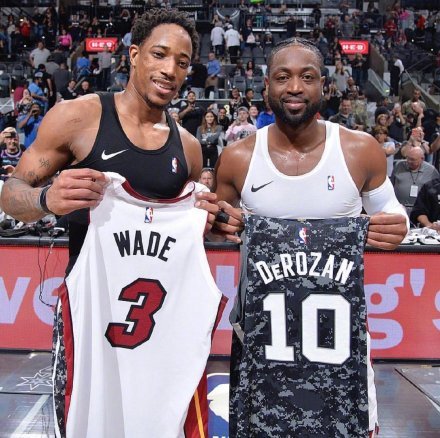 显得略显迟 显得略显迟